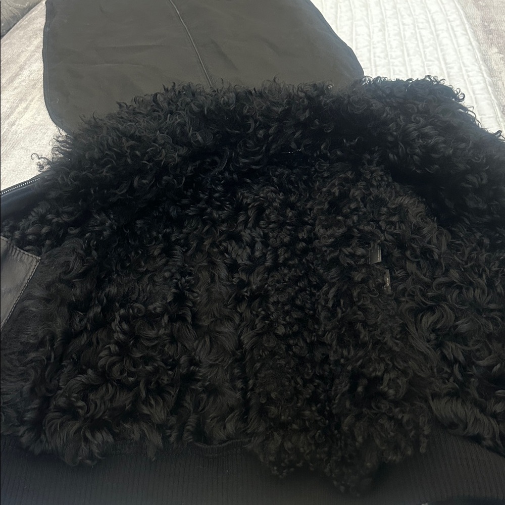 GUCCI LEATHER and SHEARLING BOMBER JACKET - Picture 8 of 11